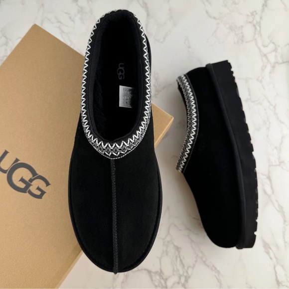UGG Other - with Box /UGG Tasman Suede upper Slipper Mens Black US 9